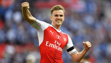 أرسنال يجدد تعاقده مع هولدينج 3 روب هولدينج