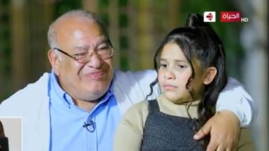 بالفيديو..صلاح عبدالله يكشف سبب رفضه دخول بناته مجال التمثيل...وماسبب بكائه؟! 6 127 104305 salah abdullah cries acting for his daughters 700x400