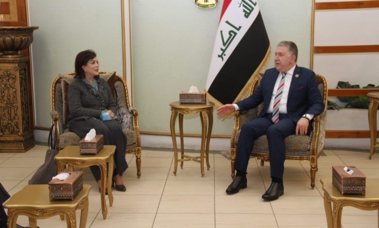 1DD512CF A3D6 4A1E BB00 AD6B56A51B0B