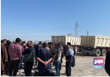 سائقو الشاحنات يتظاهرون للمطالبة بتقليل مبالغ الجباية المستحصلة منهم عند دخولهم المحافظة 1 36F9095E 7D0E 4ABC A2A9 A759D7BBBE74