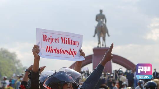 خبير: ميانمار على شفا حرب أهلية 1 602111bc42360405830f7926