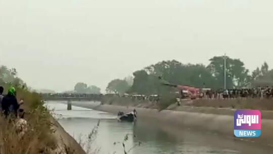 الهند.. مخاوف من غرق العشرات نتيجة انزلاق حافلة وسقوطها في قناة مائية 1 602b922c42360453a208fdb7