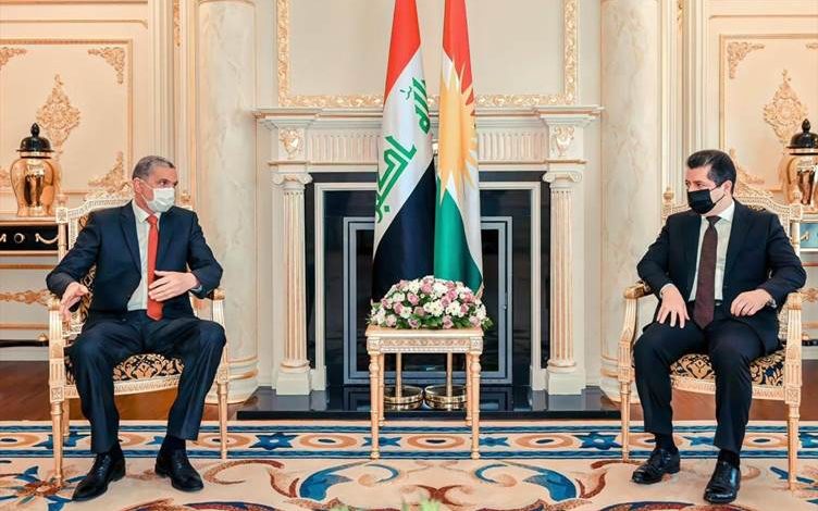 810E364E 021F 4449 AFD1 4E9D1A79F4B7