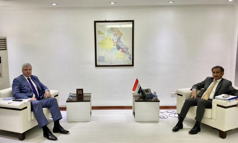 8446E8CE F851 4A64 A127 AE6518F87C1B