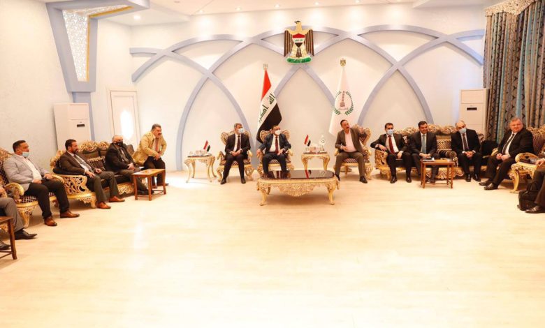 B3D02421 9DE6 46D7 B320 4EDD70536C93