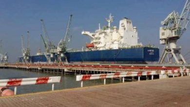 BB8350EF 2718 43D9 9E2D EB7EFCE56EAB