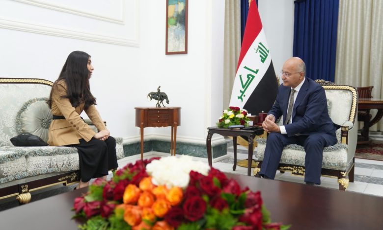 FEC2AEDE BBFF 4DD2 8454 057BDC307912