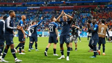 100 214636 corona besieges french national team 700x400