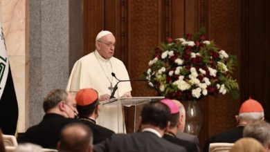 البابا فرنسيس يبدأ كلمته التاريخية في قصر بغداد الرئاسي 4 252CD9BF F003 4A58 AB05 8C03DB073604