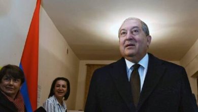 رئيس أرمينيا يرفض تعيين رئيس جديد لهيئة الأركان العامة 2 6049f7d54c59b761f50d4094