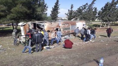 سوريا .. 24 جريحا في انقلاب حافلة على طريق حمص حماة 6 605b0c2f4c59b7561b0def5a