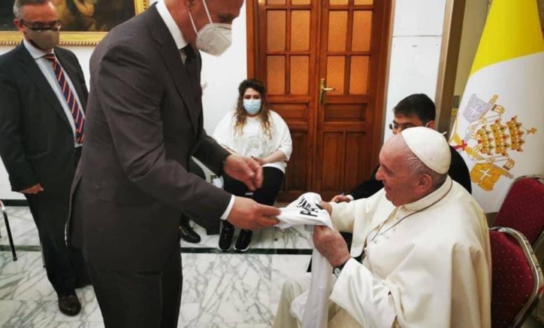 721A910F A9D7 4EE4 A3E1 97B71942150F