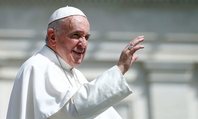 البابا التقي 12 لاجئاً عراقياً في ايطاليا قبيل زيارته للعراق 1 80E5F220 2E35 4C1A A540 4D3D296E744C