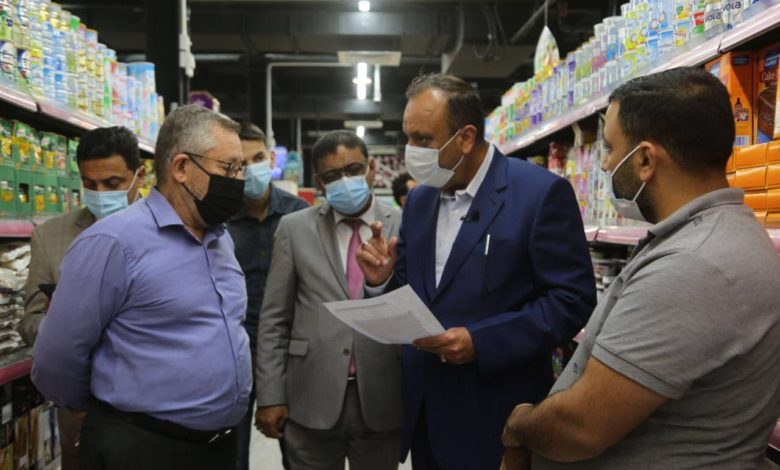 النجف.. القبض على اثنين من "المتلاعبين بالأسعار" واتخاذ الإجراءات القانونية بحقهم (صور) 11 CB2DB9DD 3176 492E 81EE 8A8242C2FA02