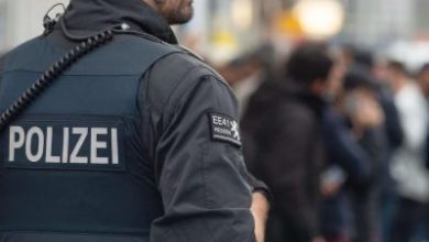 ألمانيا.. توقيف امرأة مشتبه بانتمائها لـ "داعش" في مطار برلين 6 EE69C7AE 79A5 4A61 A640 ABD5FE28692A