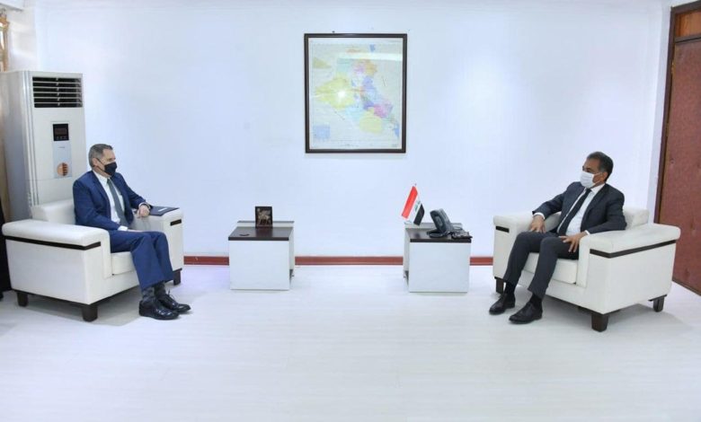 1772454F 676E 4B9A A5C9 2C30AA704949