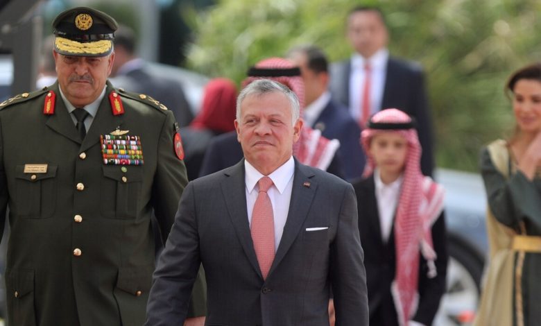 القضاء الأردني يصدر حكما جديدا بحق صاحبة عبارة "أبوي أحسن من الملك" 1 48121833 5FDA 45D5 8940 F38E17D69159