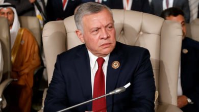 99470CBB D8CA 45DA A857 D6F52D953A8B