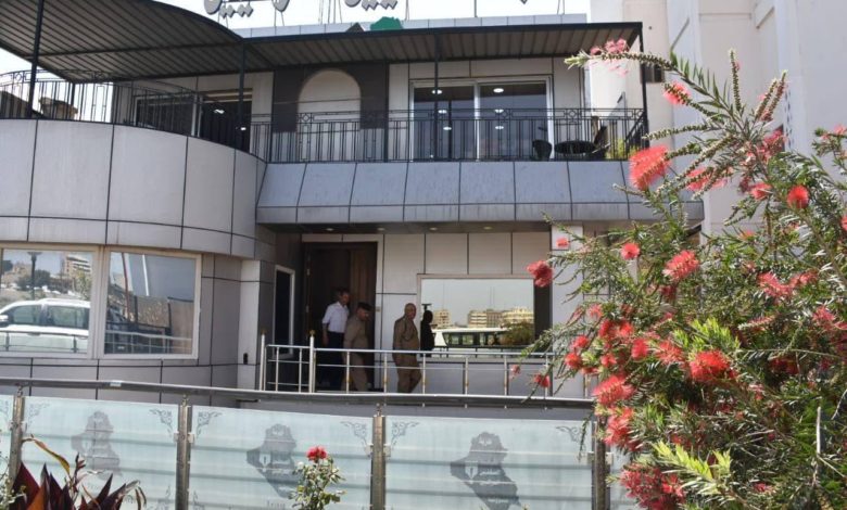 DE8A9D81 82B7 4598 B07B 6FD6DB8A87A6