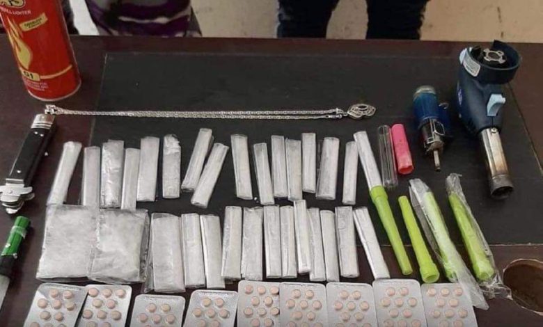 الانبار : القبض على متهمين اثنين بحوزتهما مواد مخدرة. 1 FB IMG 1616009542323