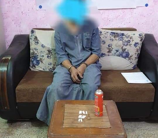 شرطة البصرة تلقي القبض على عدد من المتهمين بترويج المخدرات 1 FB IMG 1617544639249