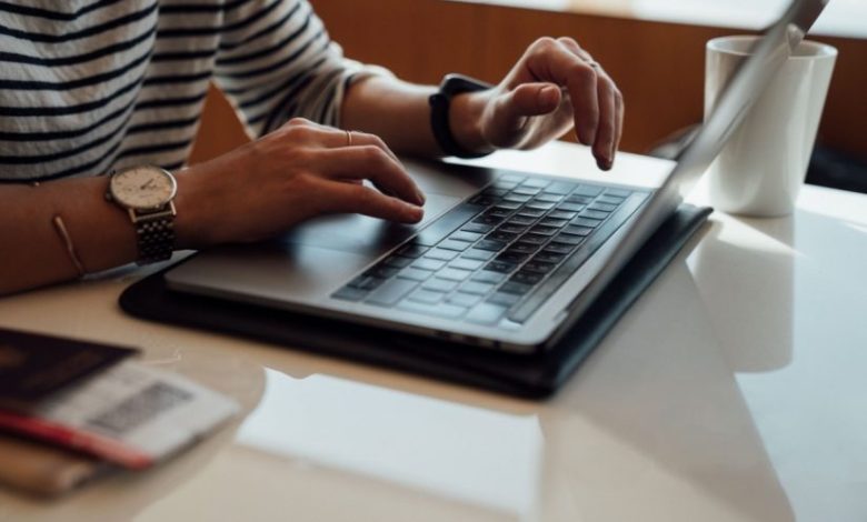 التعليم: المحاضرات والمنصات الإلكترونية تخضع لمراقبة وإشراف فريق وزاري مختص 1 0EB5D45F AC43 49D0 870C 48C6837A2FAA