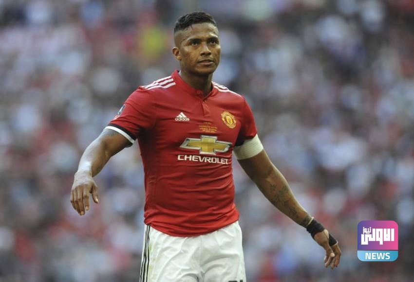 أنطونيو فالنسيا يعلن اعتزاله اللعب 1 1183311