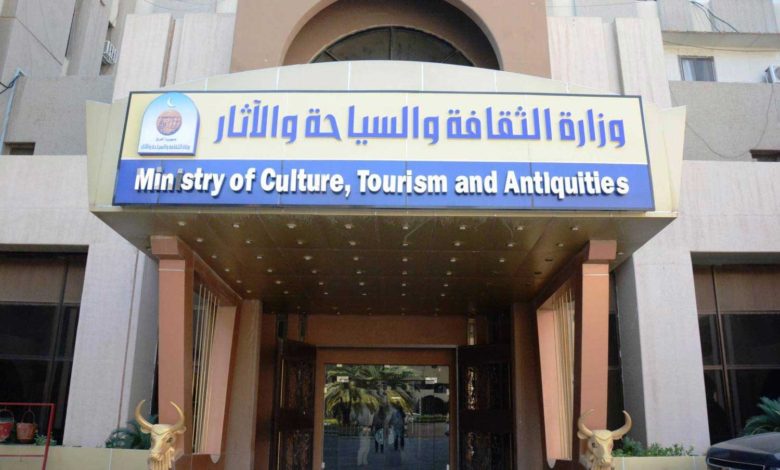 1C5B1EEE 1943 4429 9726 40D5B028955D