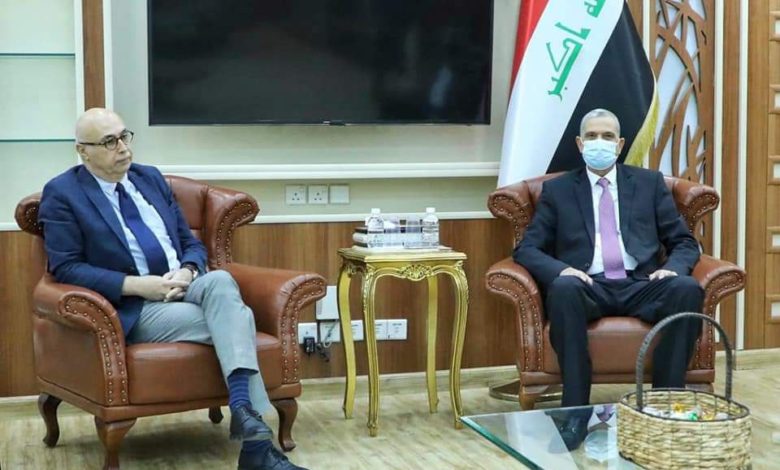 268E6D5D 89CA 4F04 8B8D 2ED6041D0A21