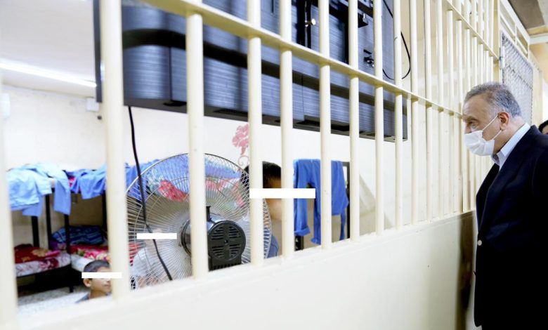 الكاظمي يزور دائرة إصلاح الأحداث للذكور 1 40E23F60 D344 4F16 9685 E35CDC994BCC