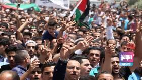 4CD9032C F722 431F B7D8 B559D9946E1B