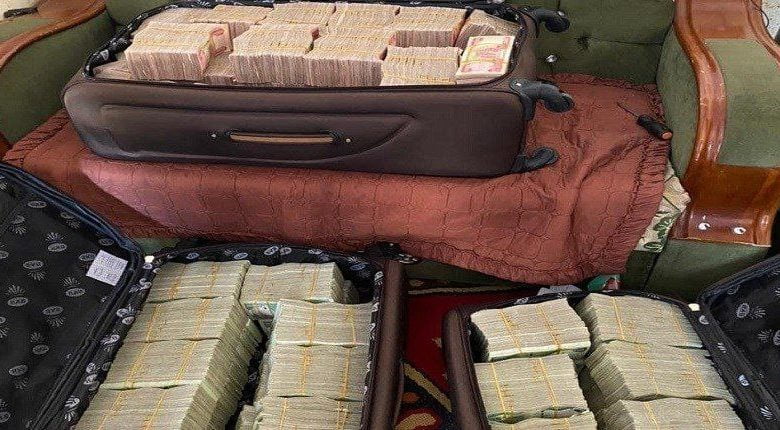 6B495172 047F 44A5 80C0 658B94A1C076