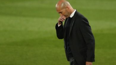 98 093807 zinedine zidane leave real madrid 700x400
