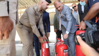 وزيـر الصناعـة يُشـرف علـى تجربـة عمليـة لمطافـئ الحريـق المُنتجـة محليـاً (صور) 7 IMG 20210531 WA0042