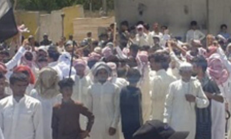 في المثنى.. تظاهرات حاشدة للمطالبة بتوفير الخدمات 1 0AB45508 B88B 412B 8325 B0A893648998