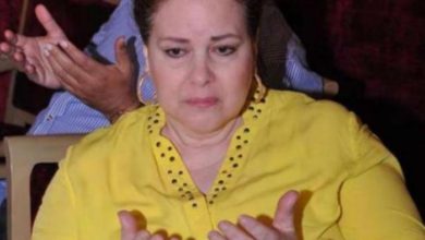 176 152955 egyptian artist 700x400