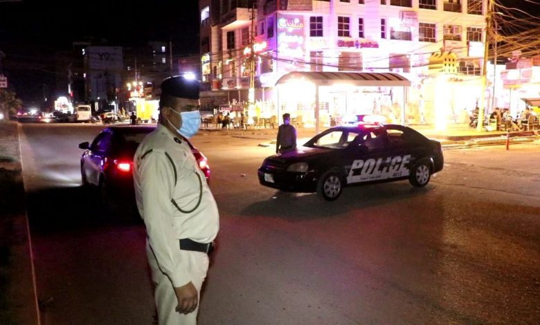 بغداد.. مفارز النجدة تلقي القبض على متهمين بقضايا جنائية مختلفة 3 3C822DBD DFDF 454F 8869 85B223D739DF