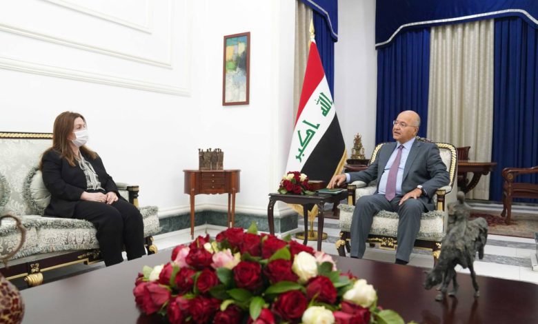 A9C4399B 9772 412B A9C3 CD54B027610A