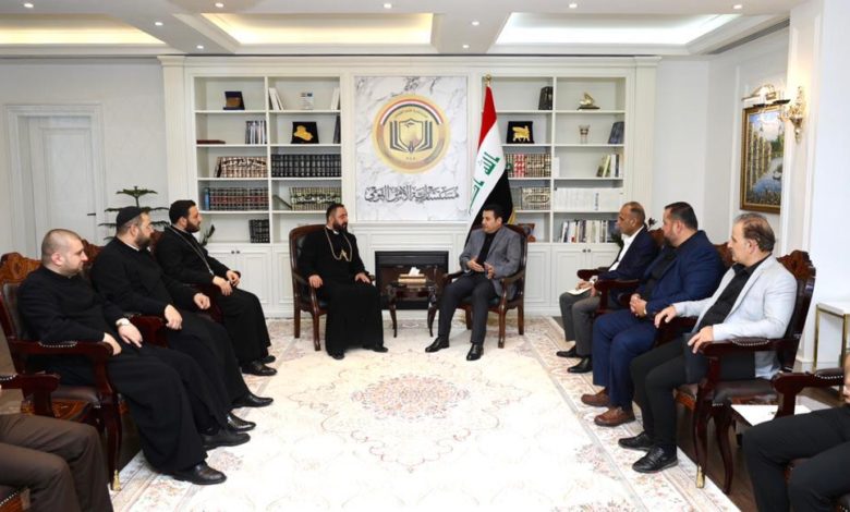 الأعرجي يستقبل عددا من رجال الدين المسيحين واكدوا على اهمية التعايش والسلم الأهلي 3 C7250C59 8150 46AB B3EE D335C3EFA4FC