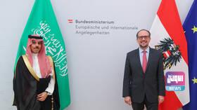 CA22AF15 B0E0 4A61 9375 CAD3C89B8784