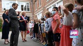 F1064385 5456 4531 8450 80E5719457A2