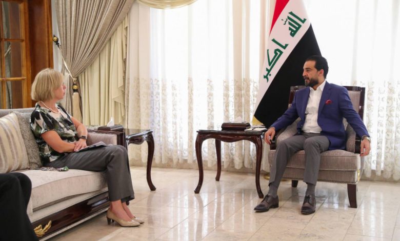 F66183DF D638 4E7E 9B10 B06A738F32F9