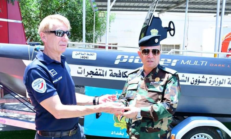 مديرية مكافحة المتفجرات تستلم من الحكومة الفرنسية زورقين نهريين حديثين لمعالجة العبوات تحت الماء 5 FB IMG 1623591209204