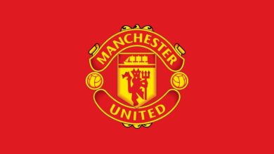 manchester united 4k logo red background