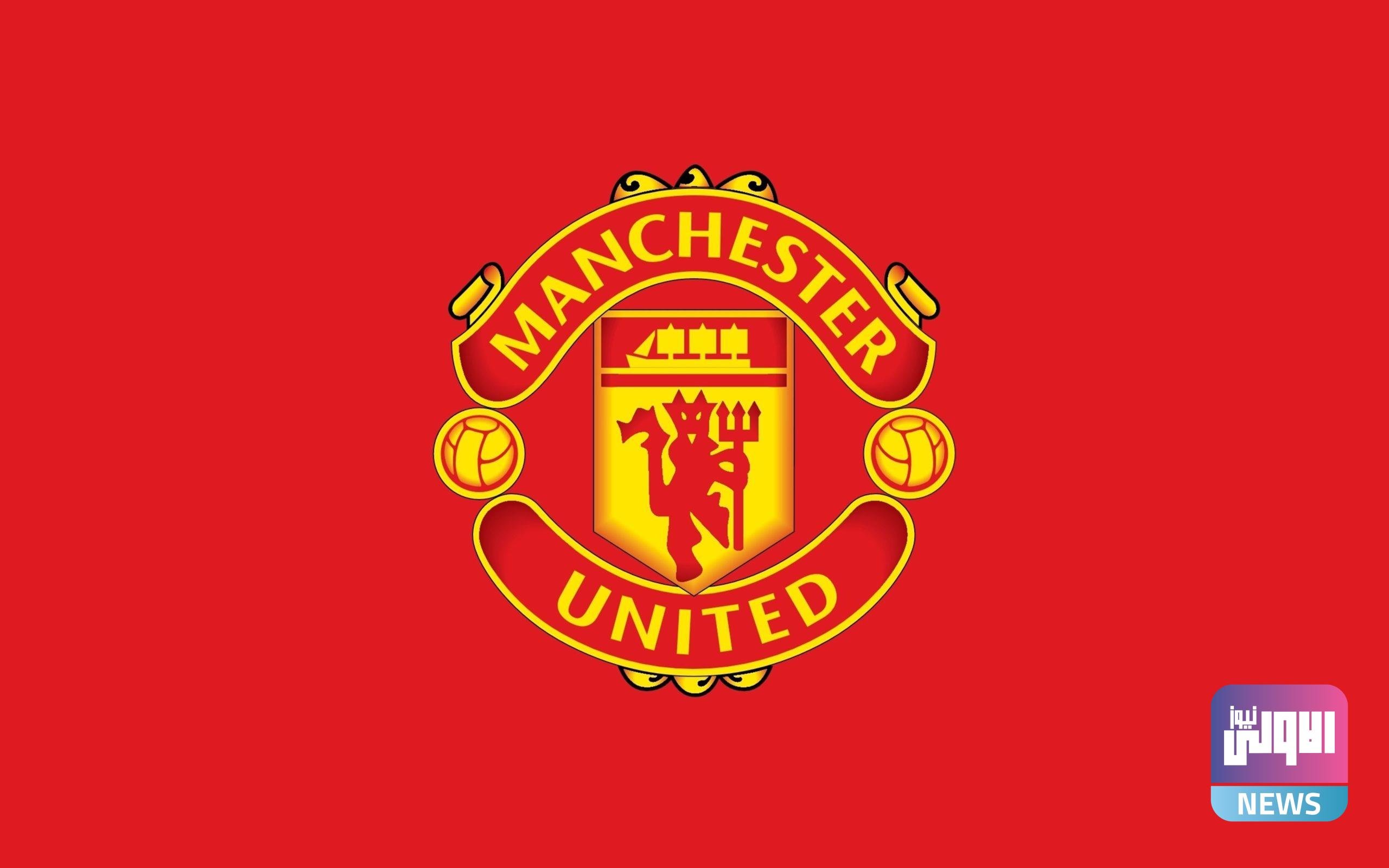 manchester united 4k logo red background scaled