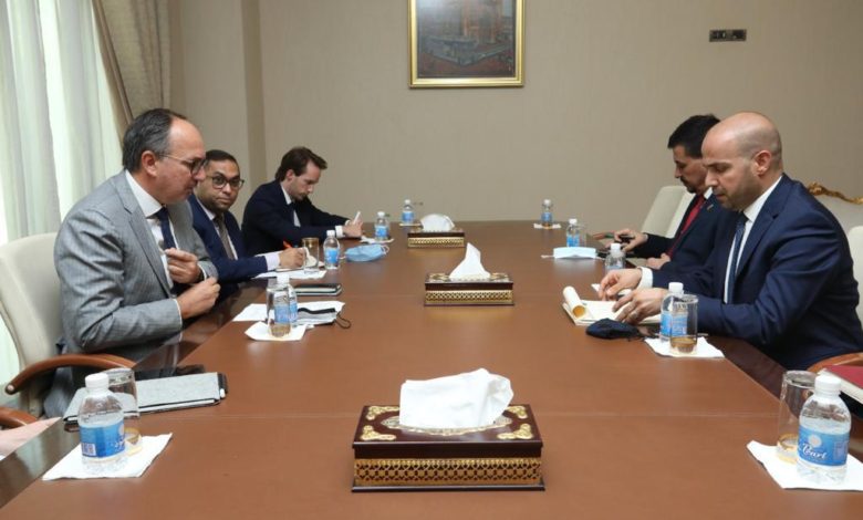 001D8BC1 2E2B 4849 9750 4A01E3CF05A5