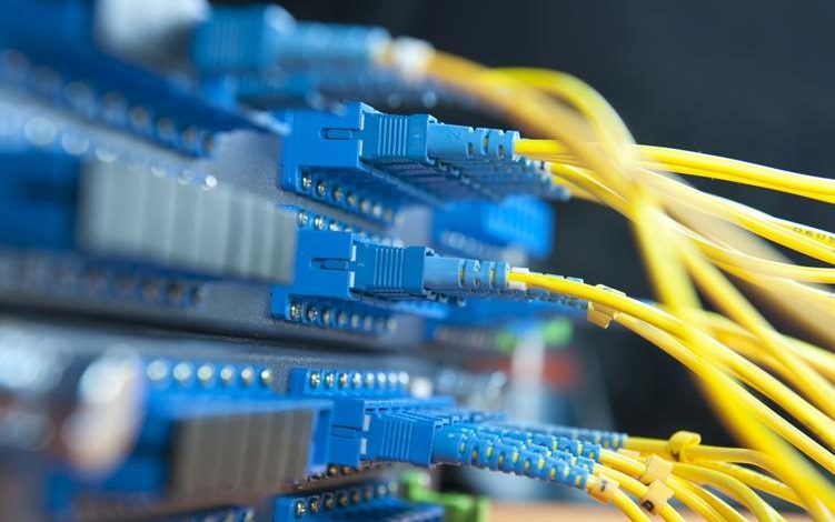 وزارة الاتصالات: متوجهون لتجهيز جميع المدارس بالإنترنت الضوئي 1 1631BEFC 2A14 49C4 BCC8 254C60ED656D