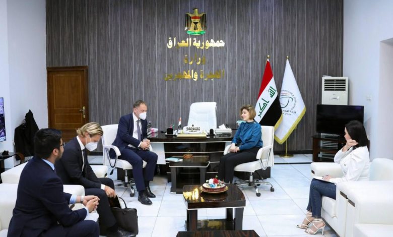 35226B64 0B7F 40F2 A190 28525C76280C