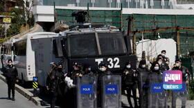 46932677 1AB1 466A 9C71 584F5F009BB4