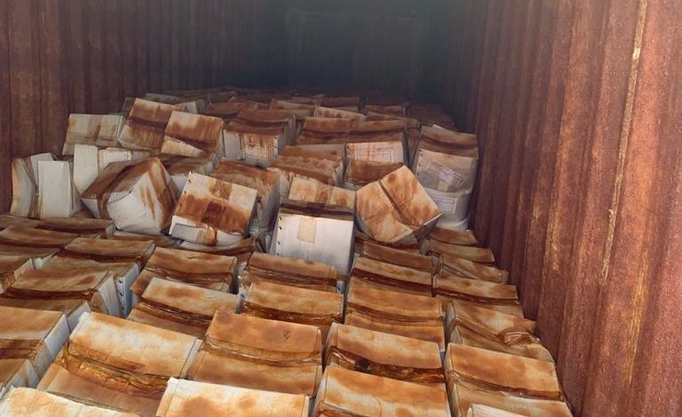 ضبط حاوية تحتوي مادة "المعسل" منتهية الصلاحية 1 4DD091DD F18E 4055 85D1 C287C562F965